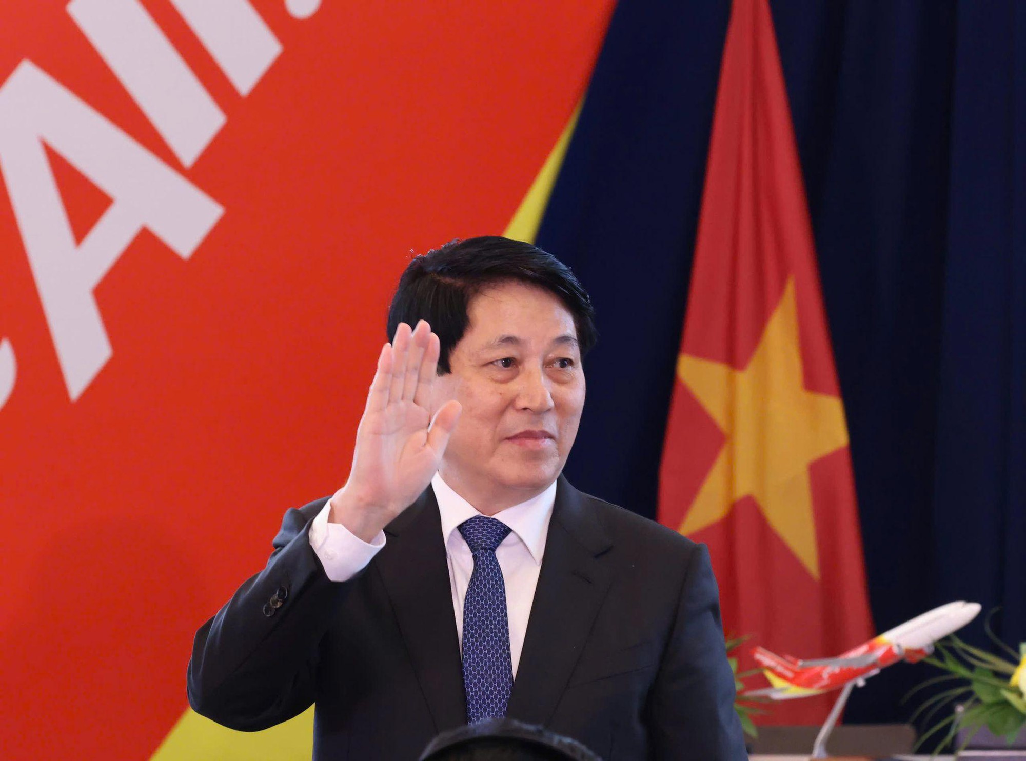 Chủ tịch nước chứng kiến Vietjet nhận bàn giao tàu bay Boeing đầu tiên- Ảnh 2.