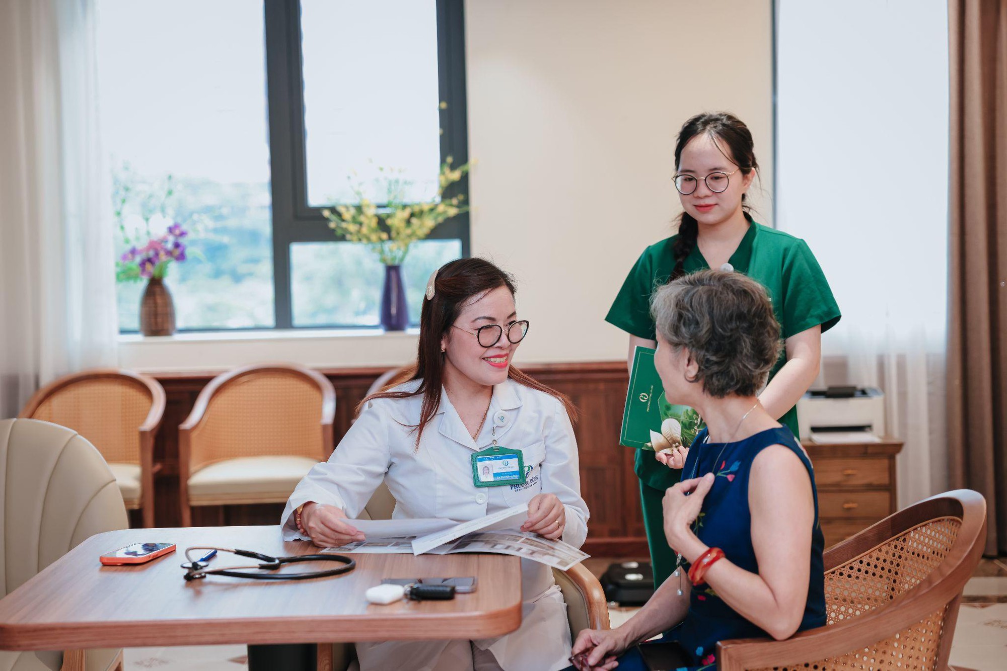 Đưa cha mẹ đi học: Mô hình bán trú “chống cô đơn” tuổi già- Ảnh 4.