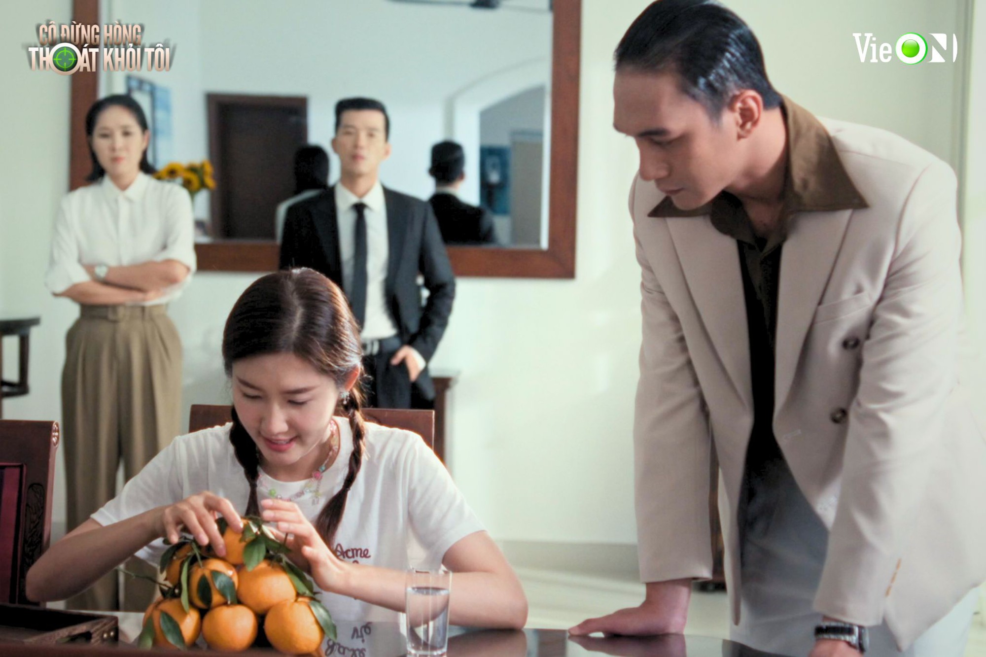 Vai diễn đa nhân cách của Thúy Ngân, hé lộ mối tình đặc biệt với Đỗ Nhật Hoàng trong “Cô Đừng Hòng Thoát Khỏi Tôi”- Ảnh 4. Vai diễn đa nhân cách của Thúy Ngân, hé lộ mối tình đặc biệt với Đỗ Nhật Hoàng trong “Cô Đừng Hòng Thoát Khỏi Tôi”- Ảnh 4.