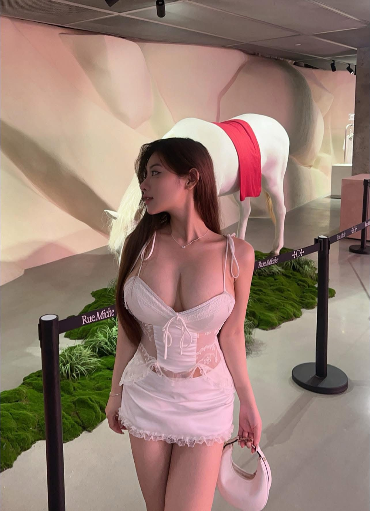 photo-1758788926399