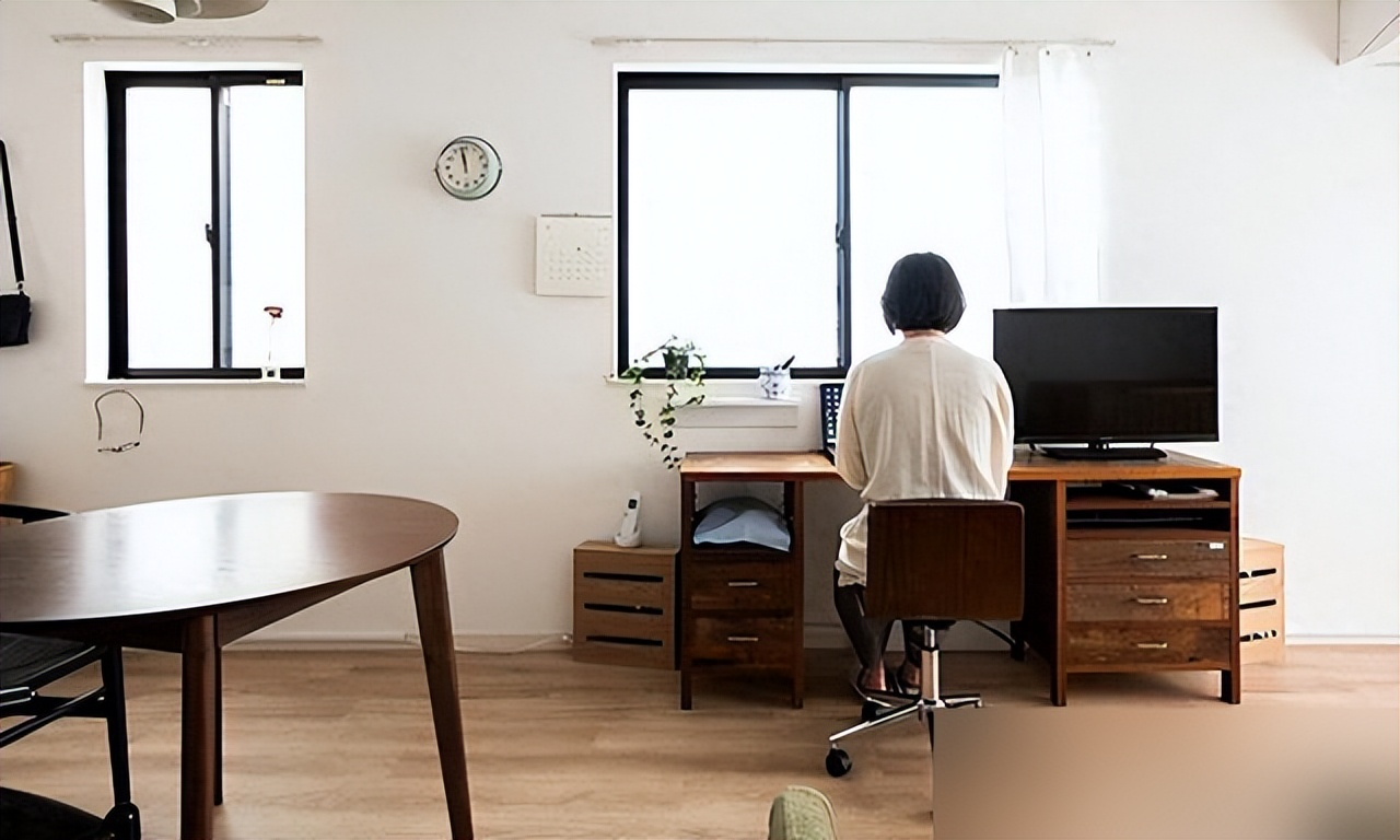 Người phụ nữ 57 tuổi sống một mình trong căn hộ 61m²: Giản dị nhưng là chốn bình yên ai cũng mơ- Ảnh 6.