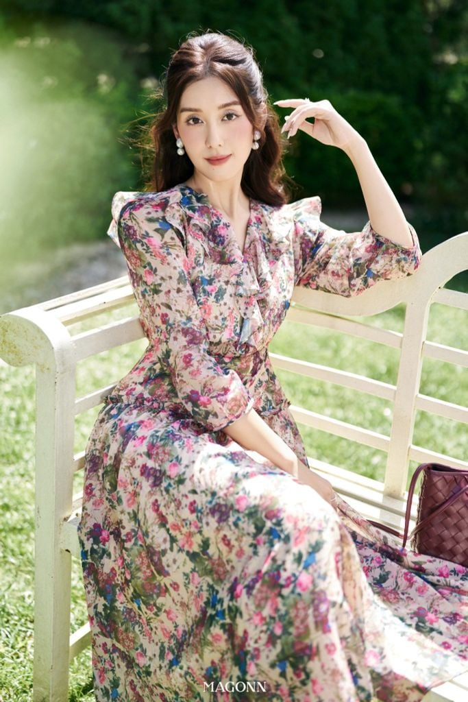 8 mẫu váy hoa dịu dàng, lãng mạn tựa tiết thời thu Hà Nội những ngày qua- Ảnh 4.