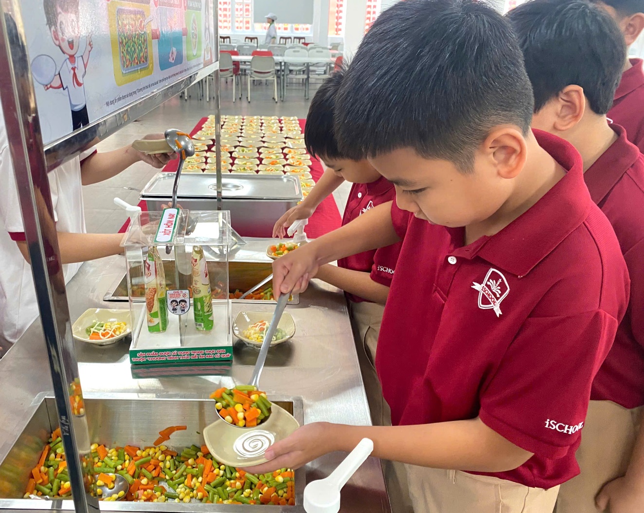 Dự án Bữa ăn học đường được ‘làm mới’ với sáng kiến “Quầy Buffet rau”- Ảnh 5.