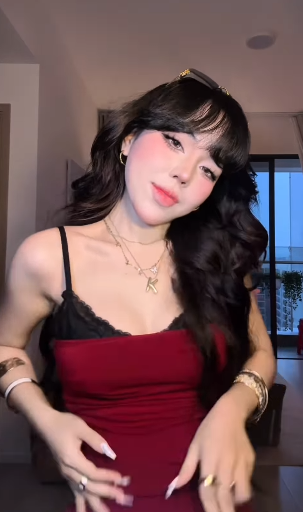 Gấp đôi "visual", Xuân Ca tự tin sánh vai Bảo Khuyên, nhan sắc hội chị em TikTok đỉnh cỡ nào?- Ảnh 6.