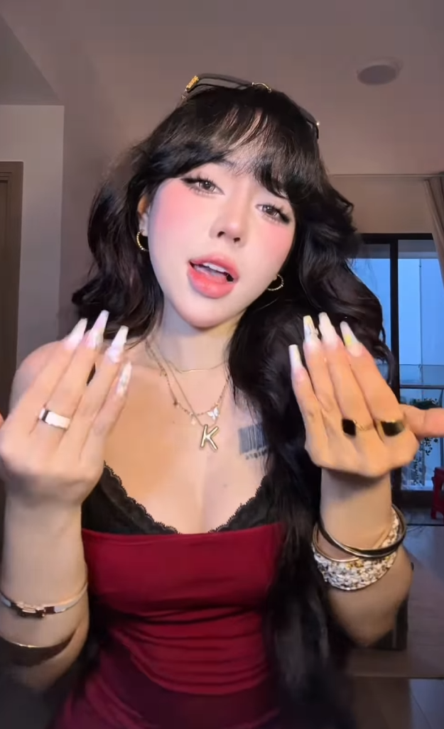 Gấp đôi "visual", Xuân Ca tự tin sánh vai Bảo Khuyên, nhan sắc hội chị em TikTok đỉnh cỡ nào?- Ảnh 7.