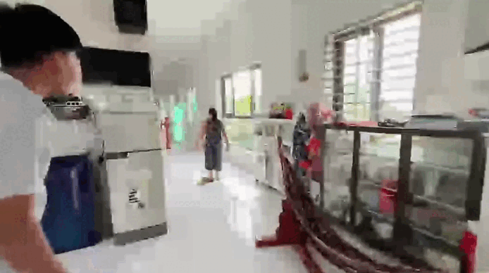 Thánh thần ơi nhà miền Tây khủng cỡ này: Càng ngắm càng như được "rửa mắt", sân thượng khéo to hơn nhà bạn!- Ảnh 1.