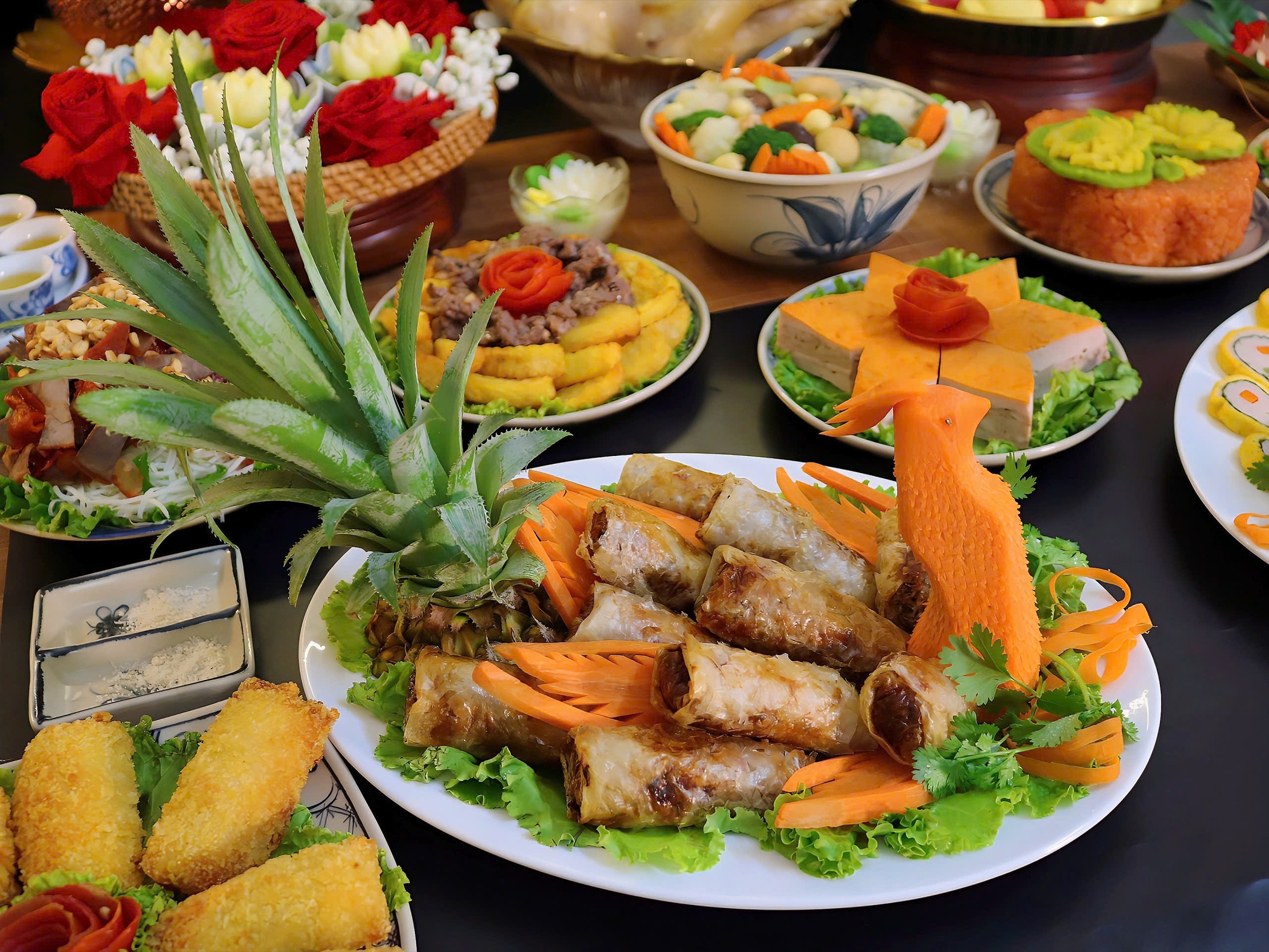 Mẹ đảm Hà Nội gợi ý mâm cỗ mặn Rằm tháng 7: Vừa đẹp vừa đủ đầy, ăn vào may mắn ghé cửa- Ảnh 2.