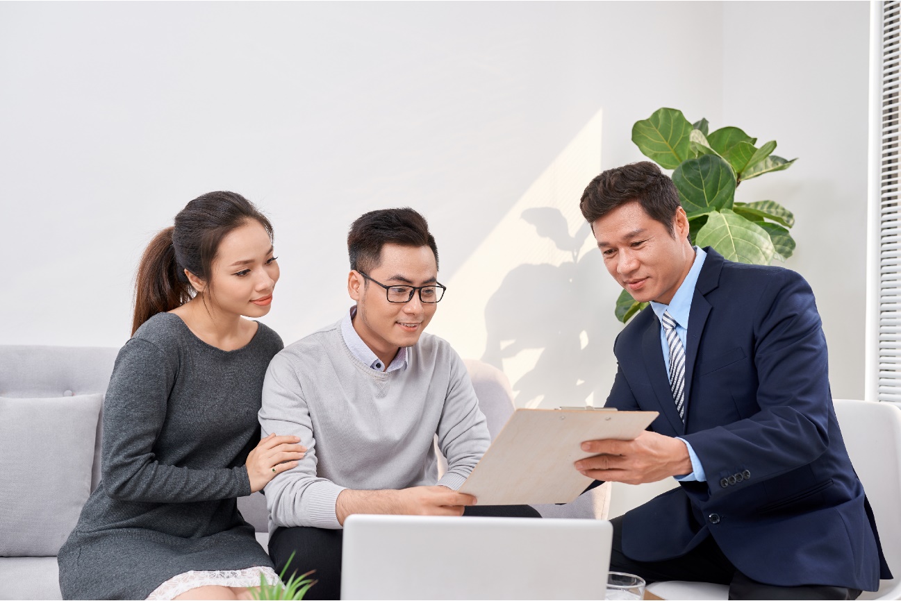 Vì sao nên cân nhắc quyền lợi sản phẩm bảo hiểm bán cùng ngay từ đầu?- Ảnh 2.