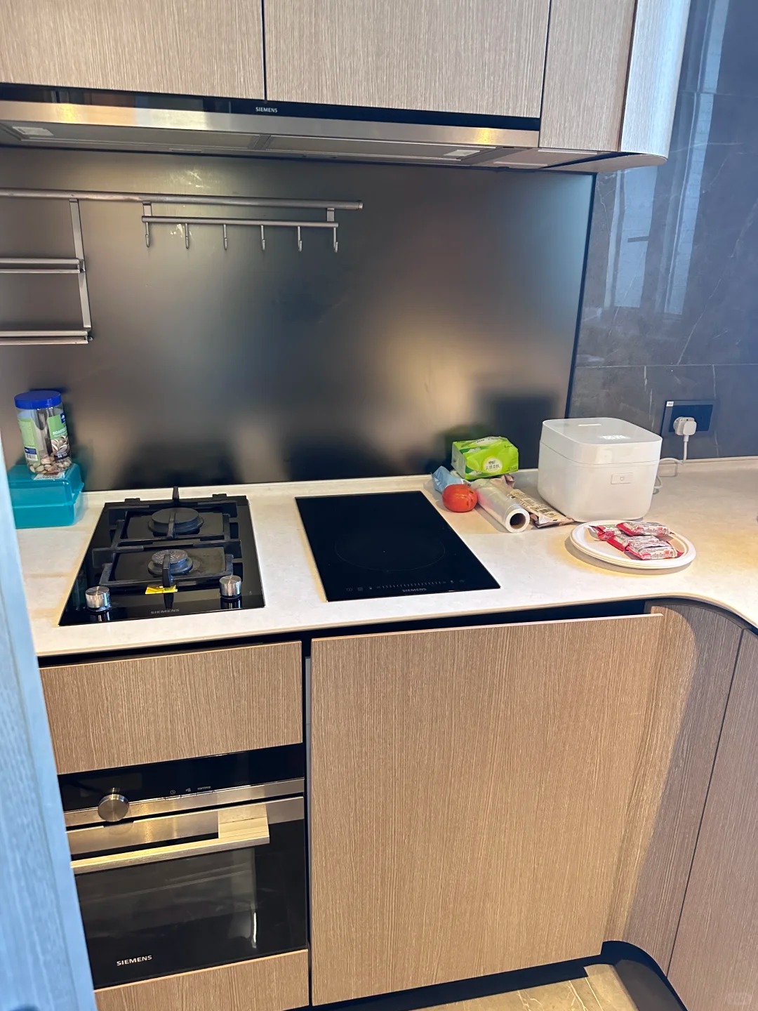 Cô gái sống 6 năm trong căn hộ 28m² với giá thuê 100 triệu/tháng: Nhỏ bé nhưng đầy bình yên- Ảnh 4.