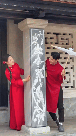 Văn Thanh và bạn gái Văn Thanh và bạn gái