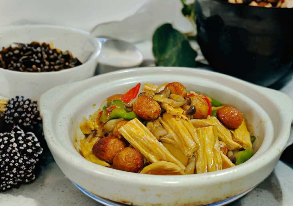 Với 3 nguyên liệu cực rẻ bạn dễ dàng nấu được món kho siêu ngon khiến cả nhà reo lên thích thú- Ảnh 11. Với 3 nguyên liệu cực rẻ bạn dễ dàng nấu được món kho siêu ngon khiến cả nhà reo lên thích thú- Ảnh 11.