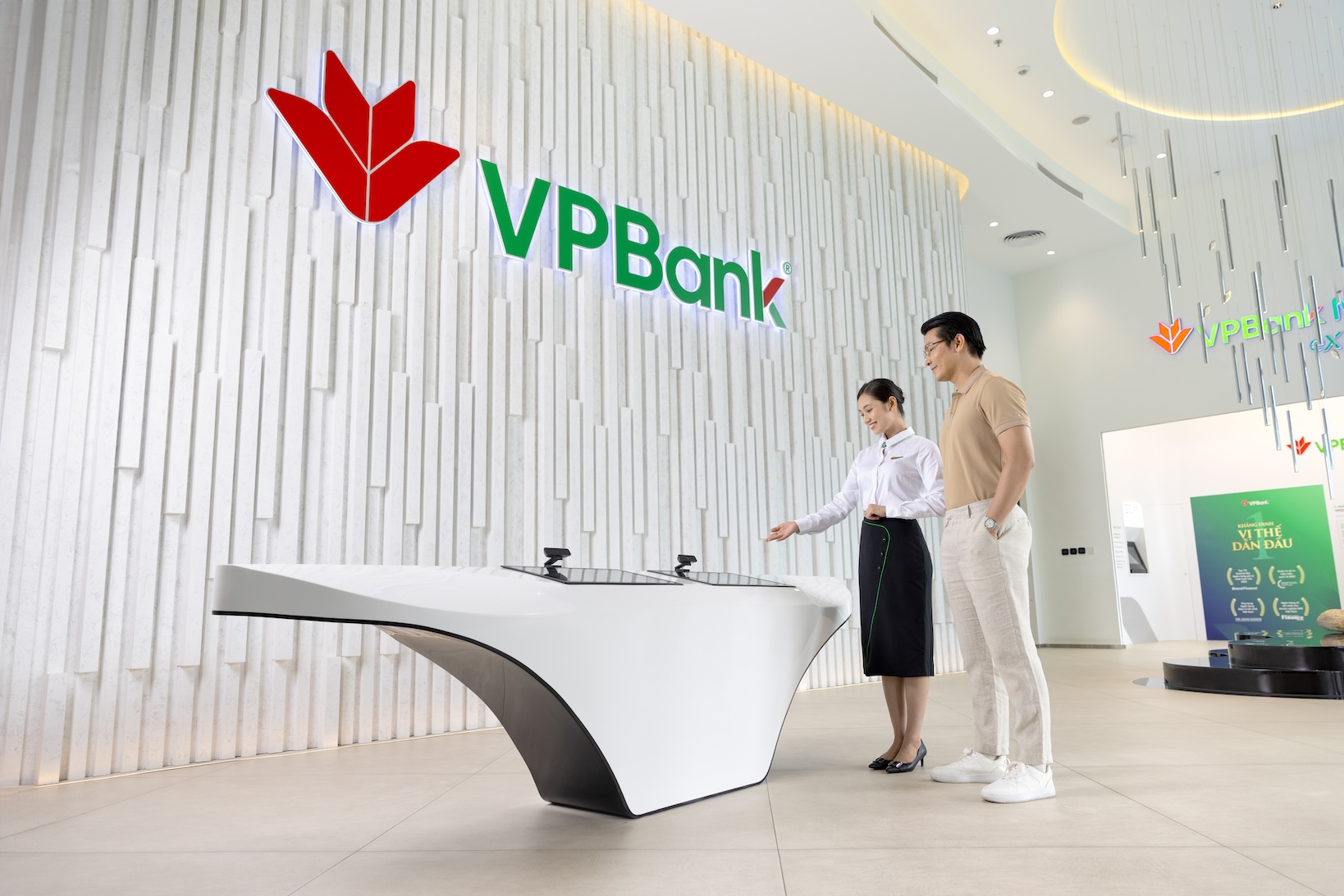 VPBank hợp tác Ping An xây dựng hệ thống ngân hàng lõi xử lý 1 tỷ giao dịch/ngày- Ảnh 2.