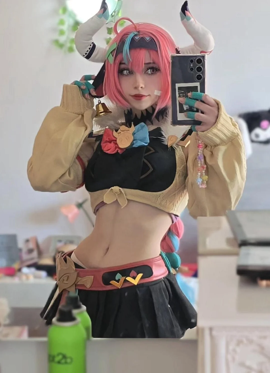 photo-1757069117415