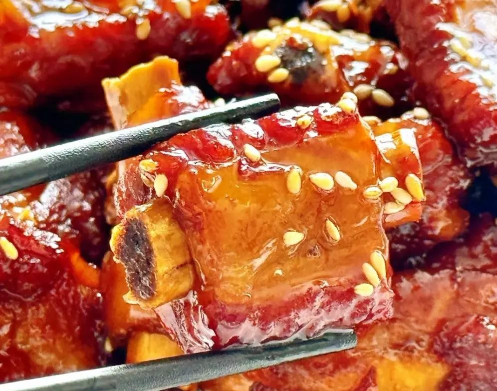 "Khi nào nên cho giấm vào sườn chua ngọt?": Đầu bếp chỉ cách làm đúng để có vị chua ngọt đậm đà, ăn là mê- Ảnh 11. "Khi nào nên cho giấm vào sườn chua ngọt?": Đầu bếp chỉ cách làm đúng để có vị chua ngọt đậm đà, ăn là mê- Ảnh 11.