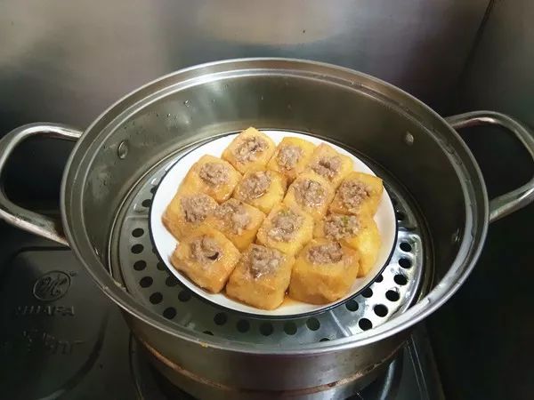 Mẹ tôi khéo léo biến tấu khi làm món hấp này: Từ vị quen thuộc bỗng khiến cả nhà "vỡ òa" vì quá ngon- Ảnh 8.