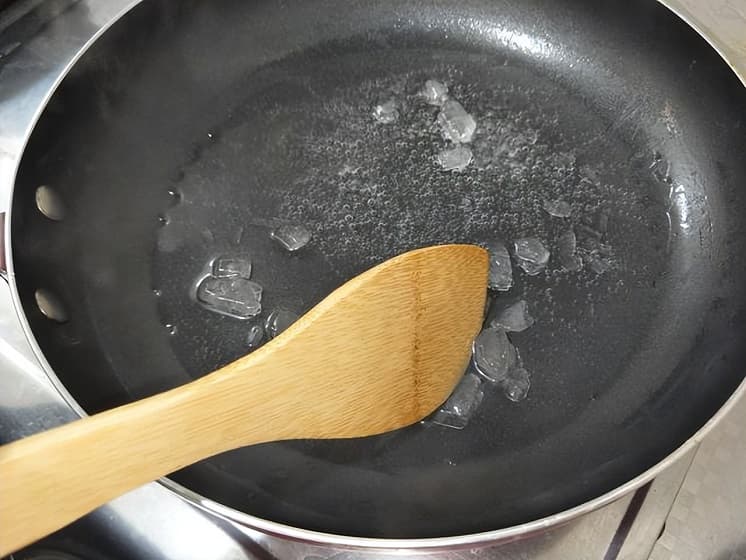 "Khi nào nên cho giấm vào sườn chua ngọt?": Đầu bếp chỉ cách làm đúng để có vị chua ngọt đậm đà, ăn là mê- Ảnh 7. "Khi nào nên cho giấm vào sườn chua ngọt?": Đầu bếp chỉ cách làm đúng để có vị chua ngọt đậm đà, ăn là mê- Ảnh 7.