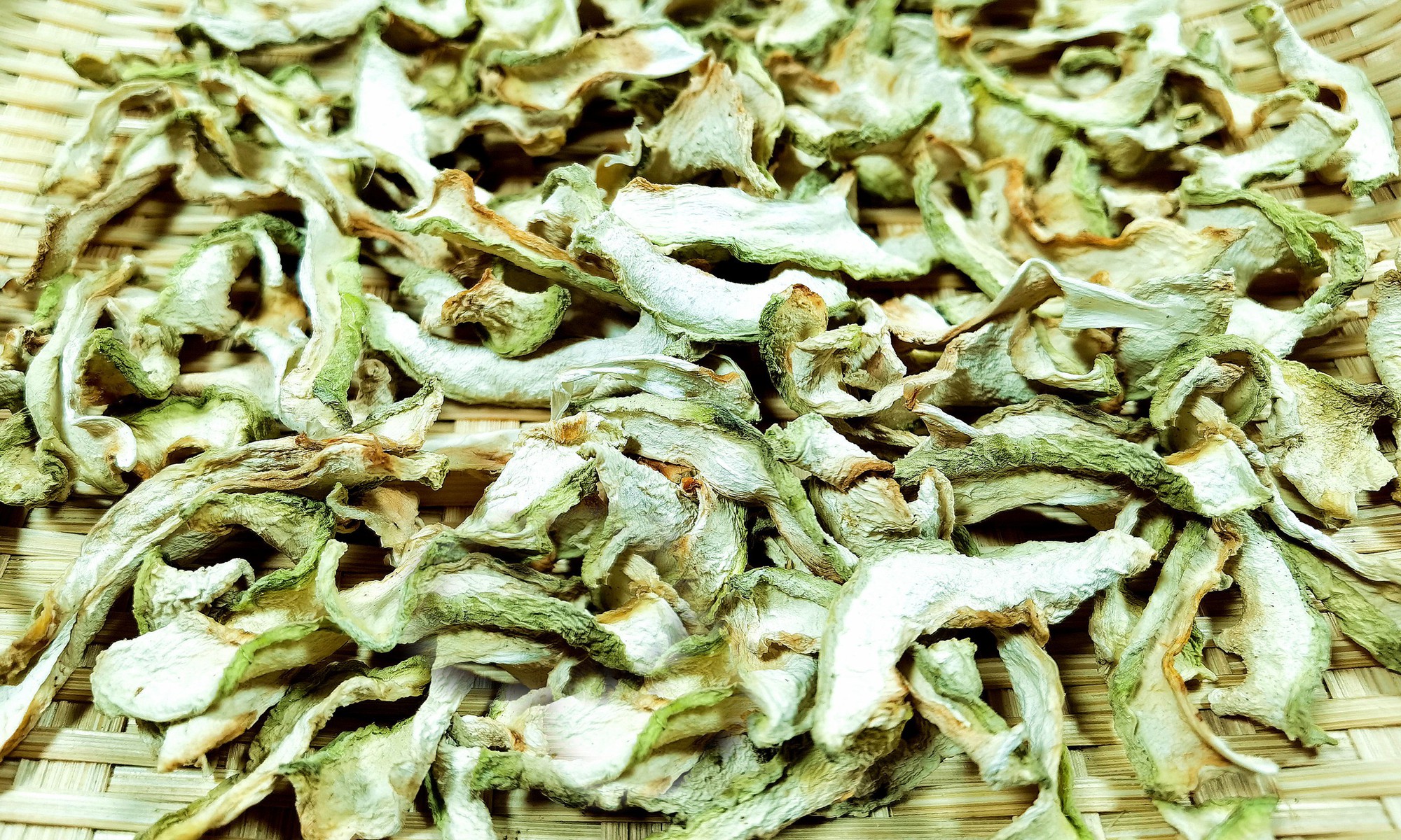 6 loại rau phơi khô càng để càng ngọt: Mùa đông hầm thịt thơm nức, ngon hơn cả rau tươi!- Ảnh 3. 6 loại rau phơi khô càng để càng ngọt: Mùa đông hầm thịt thơm nức, ngon hơn cả rau tươi!- Ảnh 3.