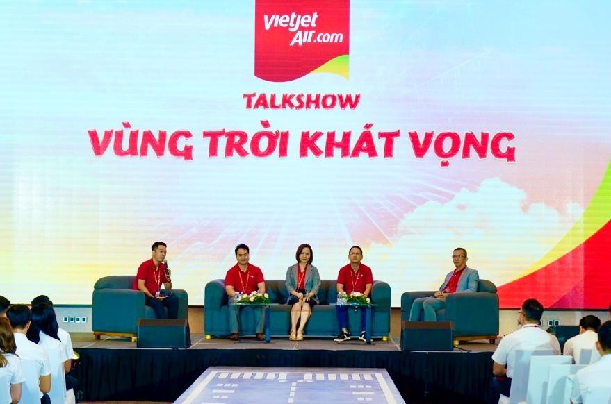 Vietjet chào đón gần 1.000 ứng viên tài năng tại Vietjet Sky Career Day 2025- Ảnh 7.
