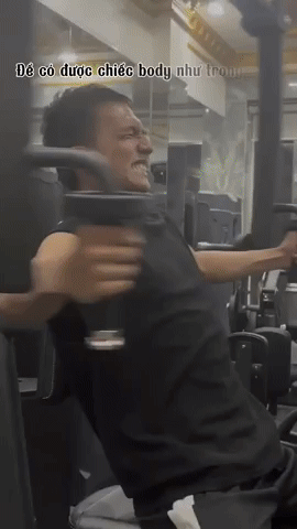 Nam chính Mưa Đỏ tự "bóc" sự thật đằng sau body đỉnh chóp trên phim: Tập gym hùng hục, visual đời thường vẫn cực cuốn!- Ảnh 5. Nam chính Mưa Đỏ tự "bóc" sự thật đằng sau body đỉnh chóp trên phim: Tập gym hùng hục, visual đời thường vẫn cực cuốn!- Ảnh 5.