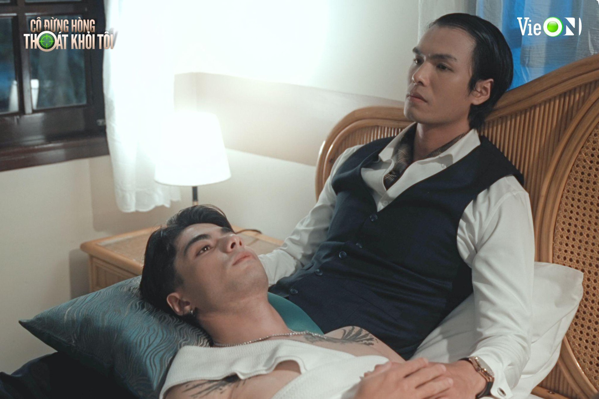 Hai diễn viên nam đóng quá tình, được đồng nghiệp "đẩy thuyền" trong "Cô Đừng Hòng Thoát Khỏi Tôi”- Ảnh 1.