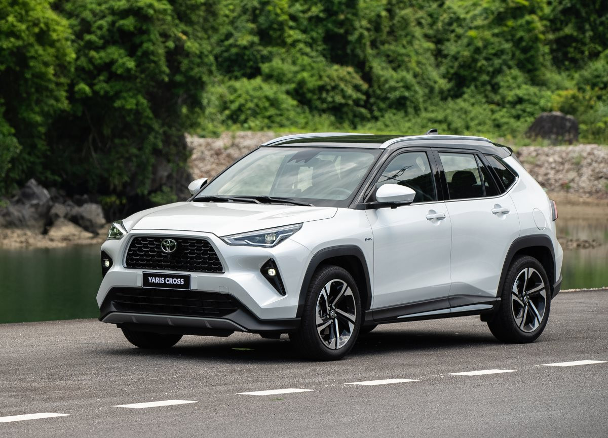 Loạt xe Toyota đang ưu đãi: 'Huyền thoại' Vios cũng có tên, mẫu 7 chỗ bán chạy được giảm mạnh nhất- Ảnh 2.