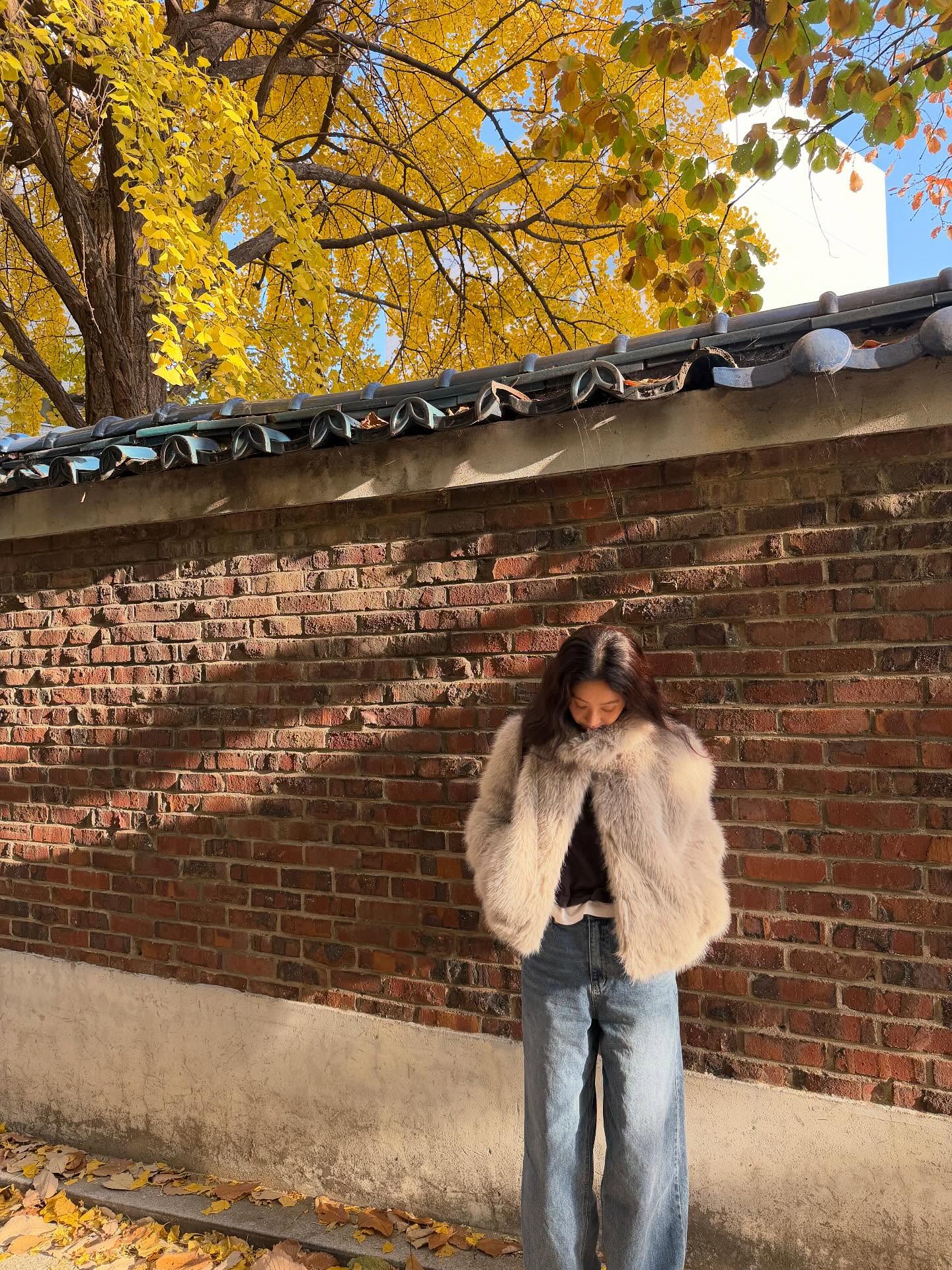 Sao Hàn ngoài 40 đều hack tuổi siêu đỉnh nhờ 5 món thời trang- Ảnh 9.