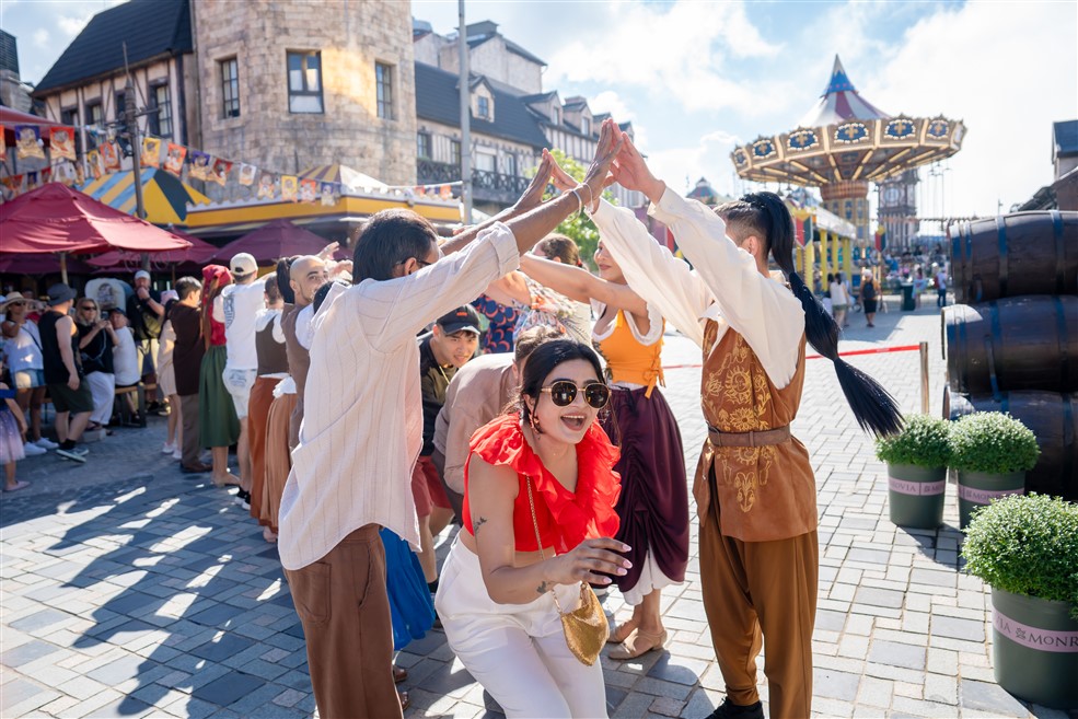 Ba Na Hills tung chính sách vé cáp treo không giới hạn số lần lên cáp trong 3 ngày- Ảnh 2.