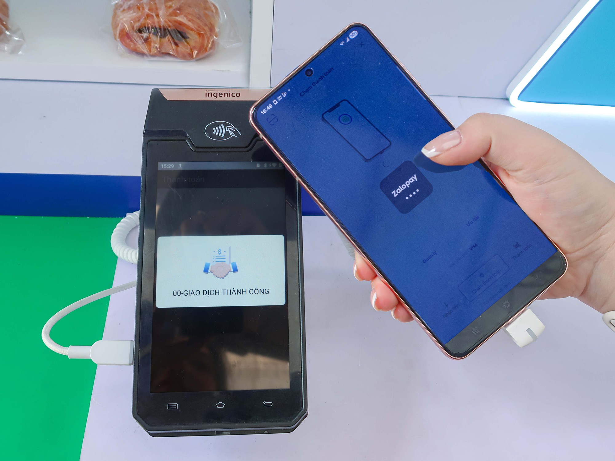 Tính năng Thanh Toán Chạm lần đầu được Zalopay giới thiệu tại New Year Fes- Ảnh 3.