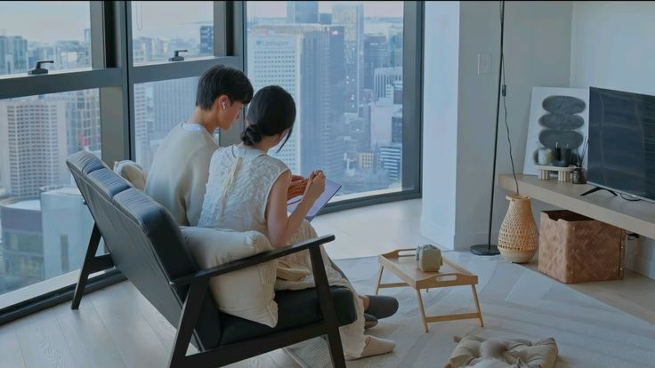 Năm đầu làm dâu tôi định biếu Tết nội ngoại mỗi bên 5 triệu nhưng người đi trước nói một câu khiến tôi đứng hình- Ảnh 2.