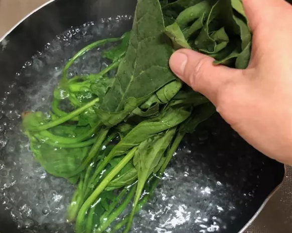 Tôi chưa bao giờ bị táo bón, hóa ra là vì thường xuyên ăn 3 món canh dễ nấu lại giúp dưỡng ẩm phổi- Ảnh 12.