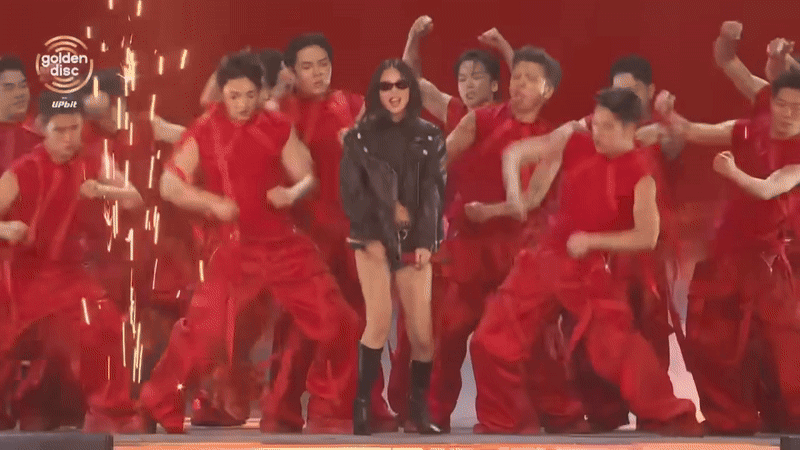 Quyền lực tuyệt đối của Jennie- Ảnh 3. Quyền lực tuyệt đối của Jennie- Ảnh 3.