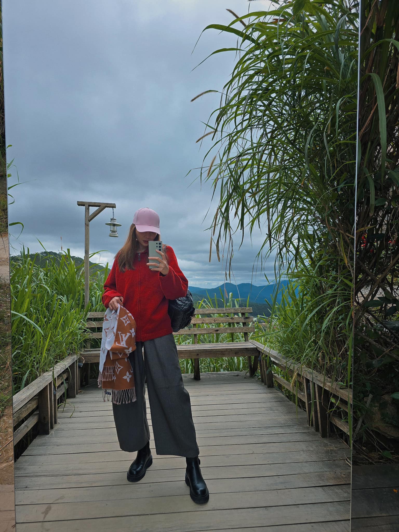 Tham khảo từ Phạm Thanh Hằng 4 mẫu áo dài tay đẹp hoàn hảo cho phụ nữ trên 40 tuổi- Ảnh 9.