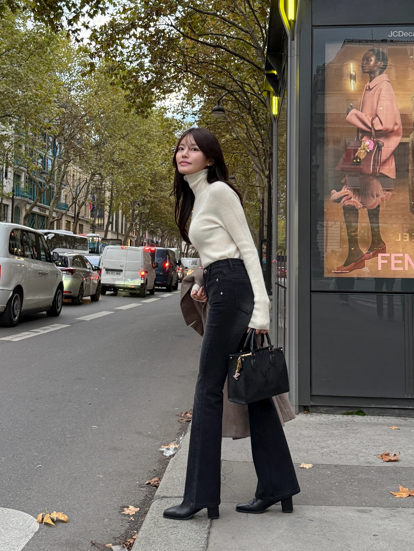 "Quần nào giày nấy" mới là đỉnh cao phối đồ: 4 combo không chỉ tôn dáng mà còn sành điệu- Ảnh 2.