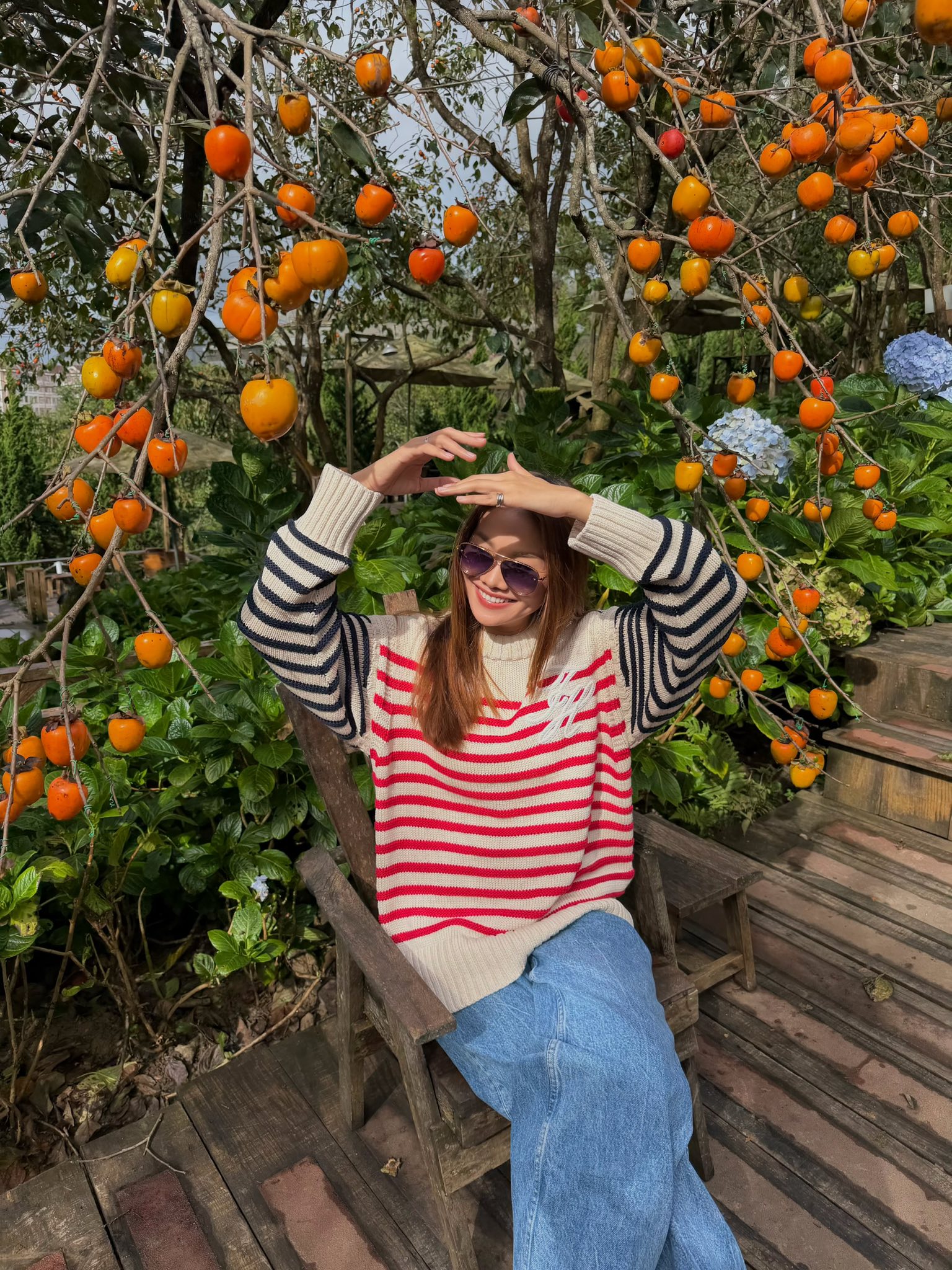 Tham khảo từ Phạm Thanh Hằng 4 mẫu áo dài tay đẹp hoàn hảo cho phụ nữ trên 40 tuổi- Ảnh 3.