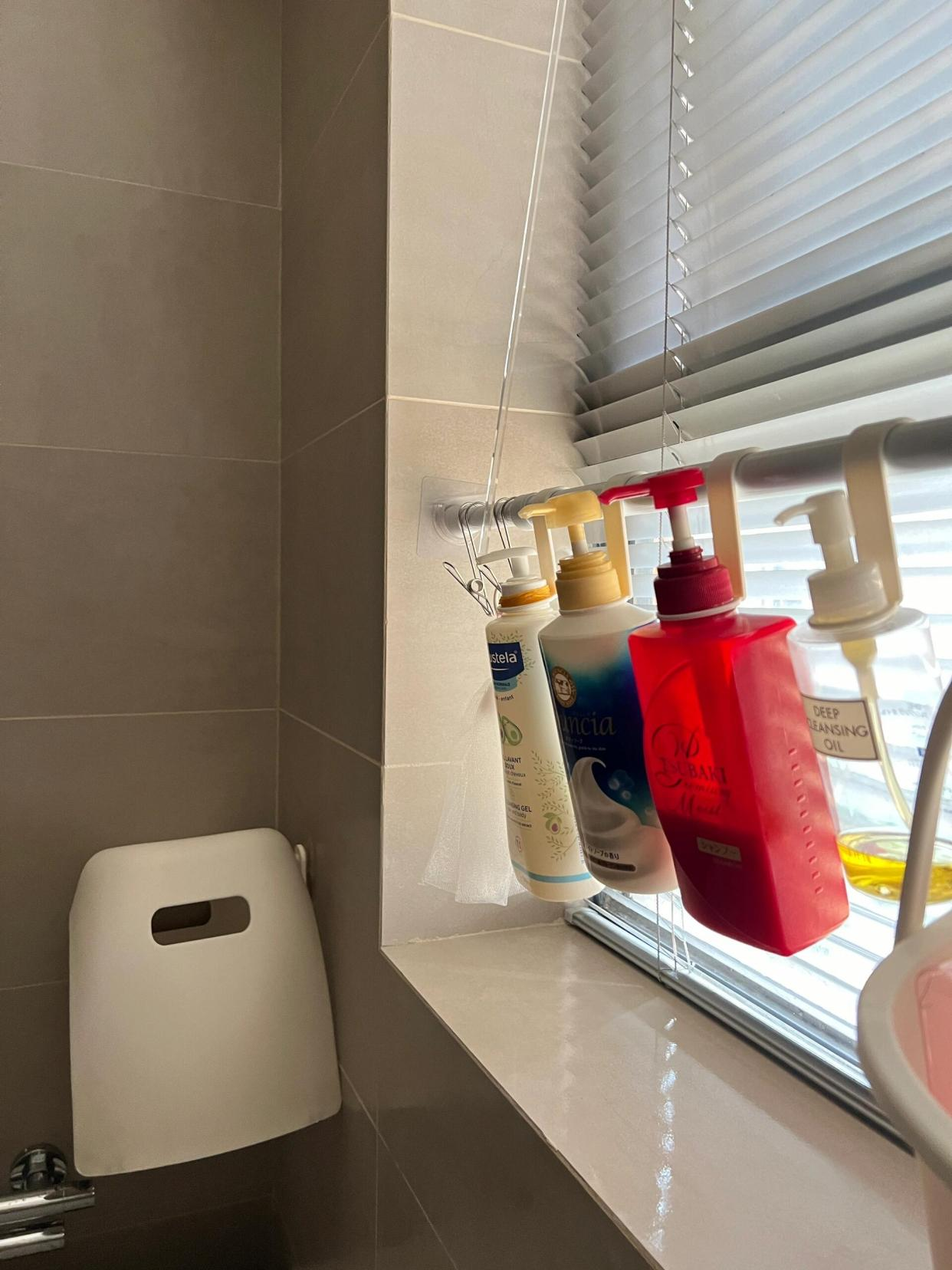 Một thanh treo co giãn, hơn 20 cách dùng: Món đồ rẻ nhất nhưng "lời" nhất tôi từng mua- Ảnh 9.