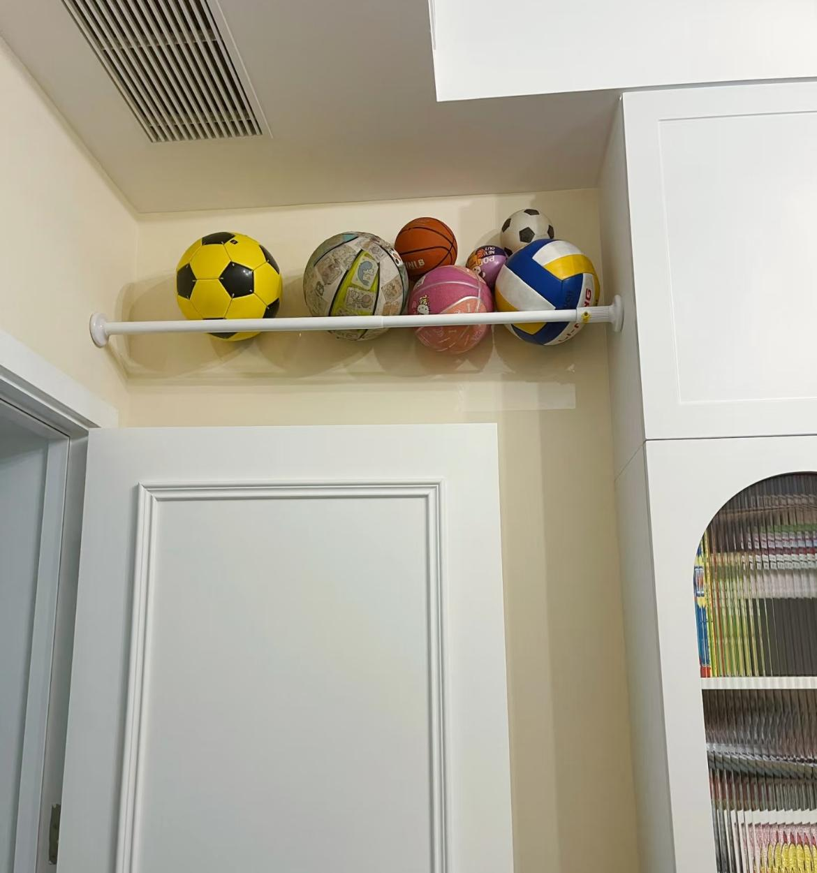 Một thanh treo co giãn, hơn 20 cách dùng: Món đồ rẻ nhất nhưng "lời" nhất tôi từng mua- Ảnh 18.