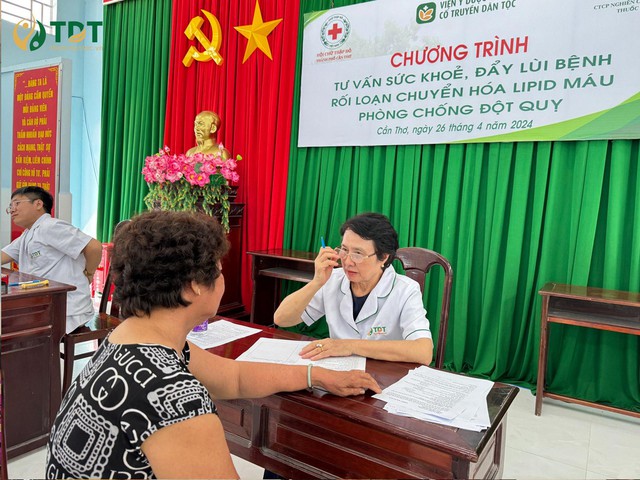 Bác sĩ CKII Nguyễn Thị Nhuần: Hơn bốn thập kỷ nỗ lực giữ trọn đạo đức nghề- Ảnh 2.