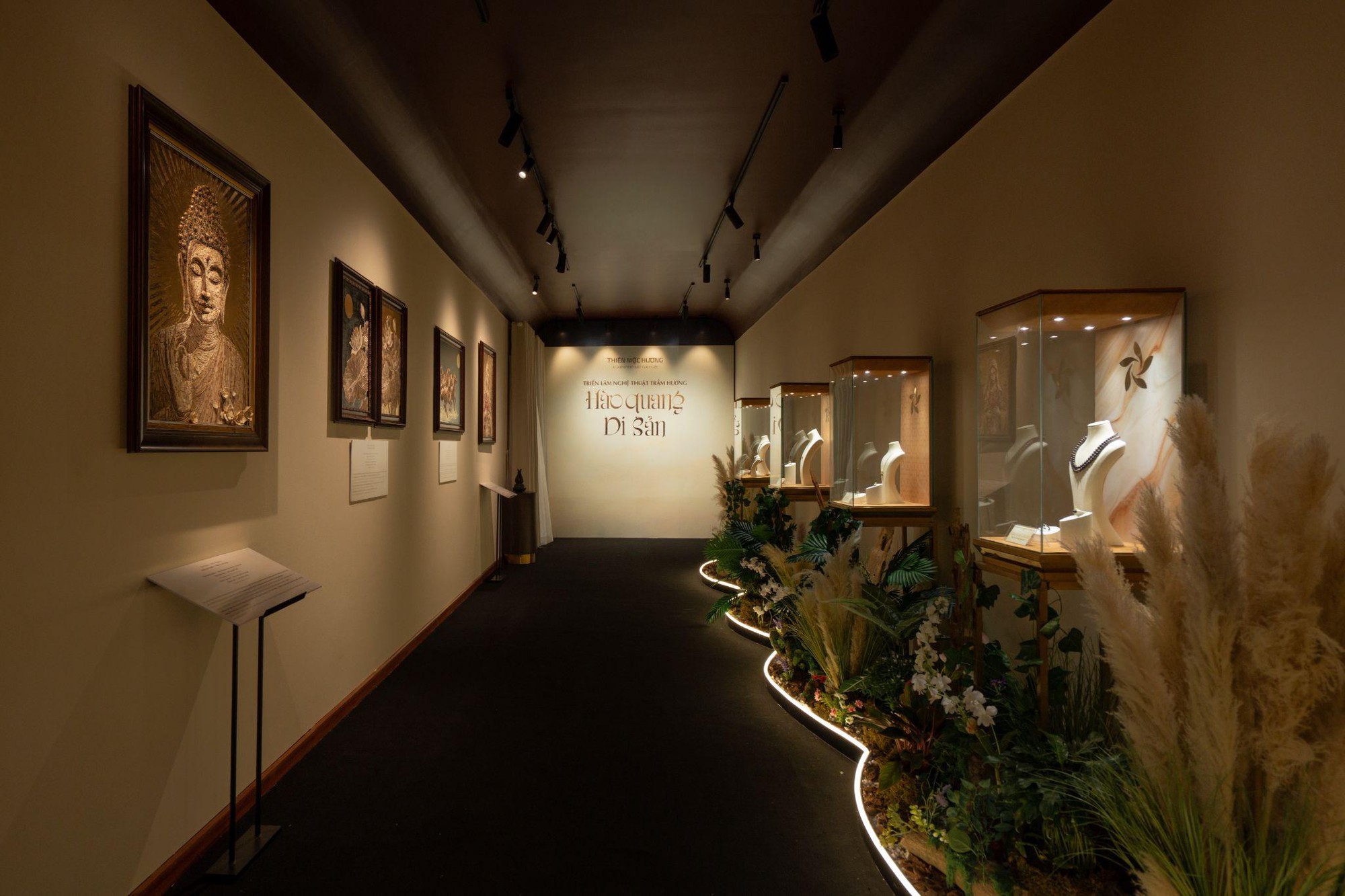 Thiên Mộc Hương lần đầu tiên ra mắt tranh trầm hương đắp nổi Mosaic- Ảnh 5.