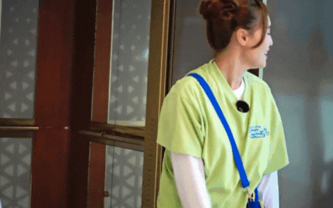 52Hz dán bảng tên ở vùng nhạy cảm tại Running Man Việt, bị nói "khôn lỏi"- Ảnh 5.