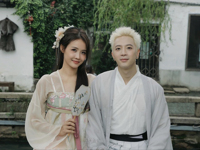 Á hậu Việt đang mang thai lần 3 với chồng kém tuổi?- Ảnh 3.