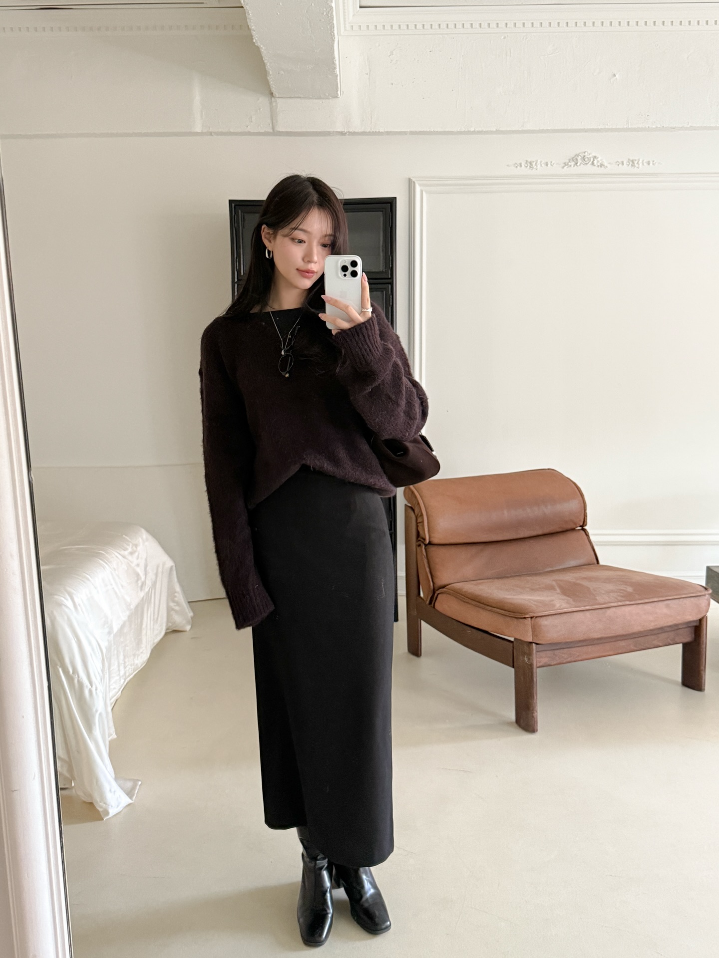 4 siêu bí kíp mặc chân váy dài tôn dáng cho người cao dưới 1m60- Ảnh 7.