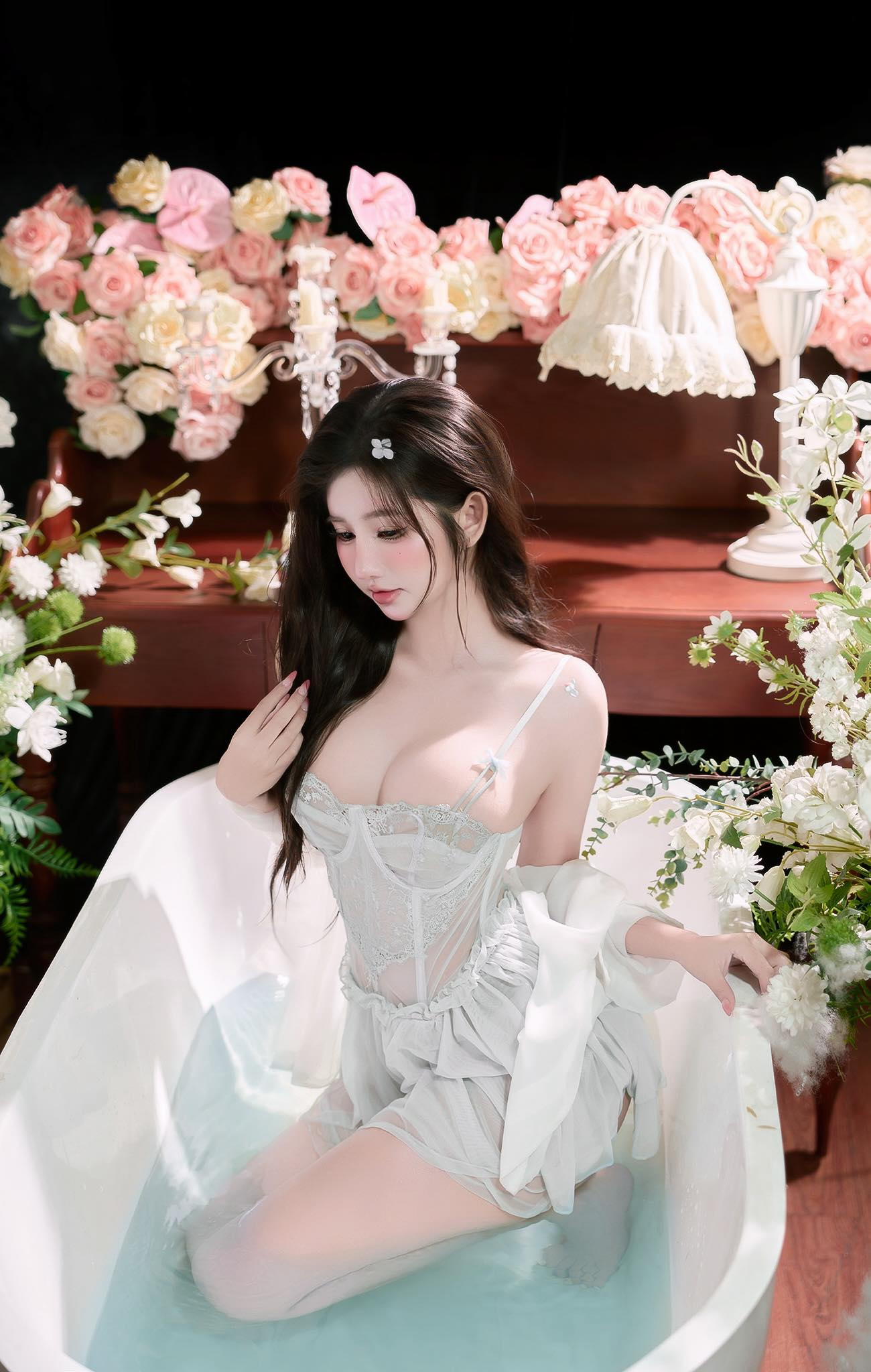 photo-1768288859192 photo-1768288859192