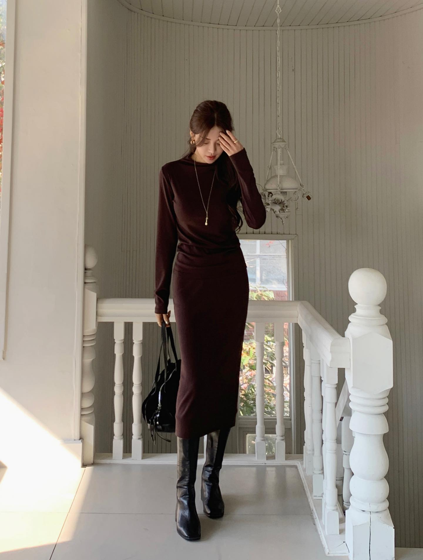 Xu hướng mặc đồ nâu từ năm ngoái tới bây giờ vẫn hot: 5 cách mix rất sang mà không cộng tuổi- Ảnh 3.