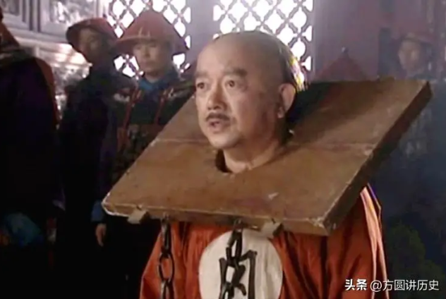 Càn Long chết, Gia Khánh gọi gấp 1 lão thần về triều: Hòa Thân vừa nghe tên đã bật khóc 'Ta hết đời rồi'- Ảnh 3.