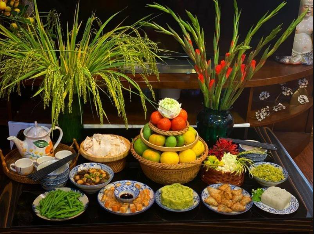 Mâm cúng mùng 1 tháng Chạp: Cần sắm gì để "đầu xuôi đuôi lọt" giai đoạn quan trọng nhất năm?- Ảnh 2.