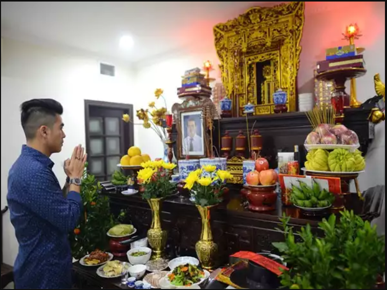 Mâm cúng mùng 1 tháng Chạp: Cần sắm gì để "đầu xuôi đuôi lọt" giai đoạn quan trọng nhất năm?- Ảnh 3.