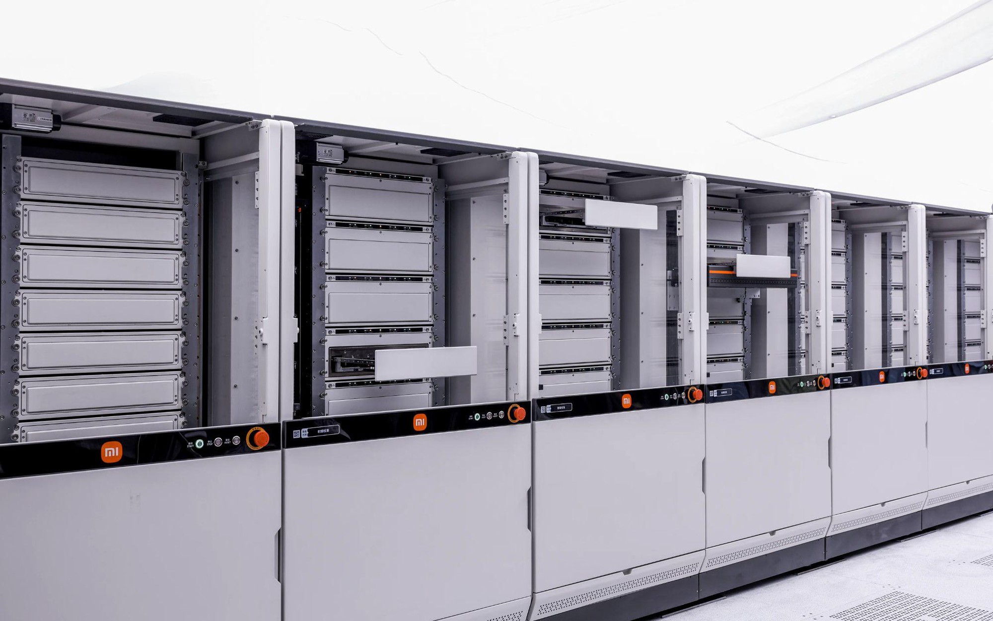 Bên trong nhà máy 2,4 tỷ RMB của Xiaomi – nơi smartphone được sản xuất trong 6 giây- Ảnh 2.