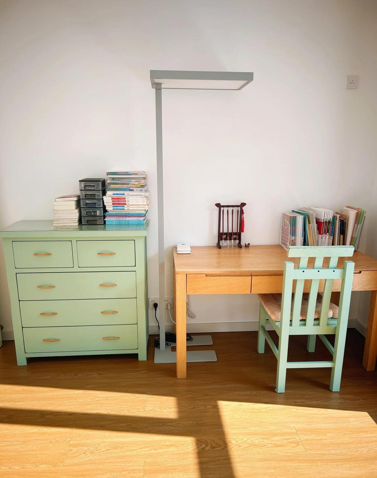 Ngoài 40 tuổi, người phụ nữ sống trong căn nhà gần như trống rỗng và đây là lý do- Ảnh 4. Ngoài 40 tuổi, người phụ nữ sống trong căn nhà gần như trống rỗng và đây là lý do- Ảnh 4.