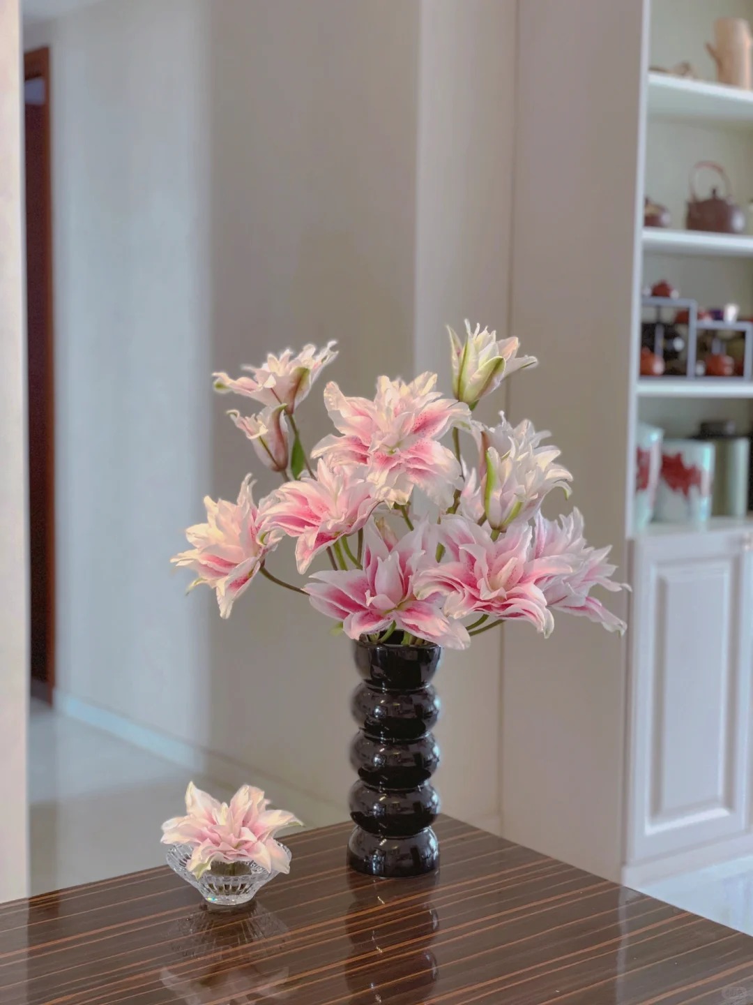 Cắm bình hoa bách hợp Isabella 