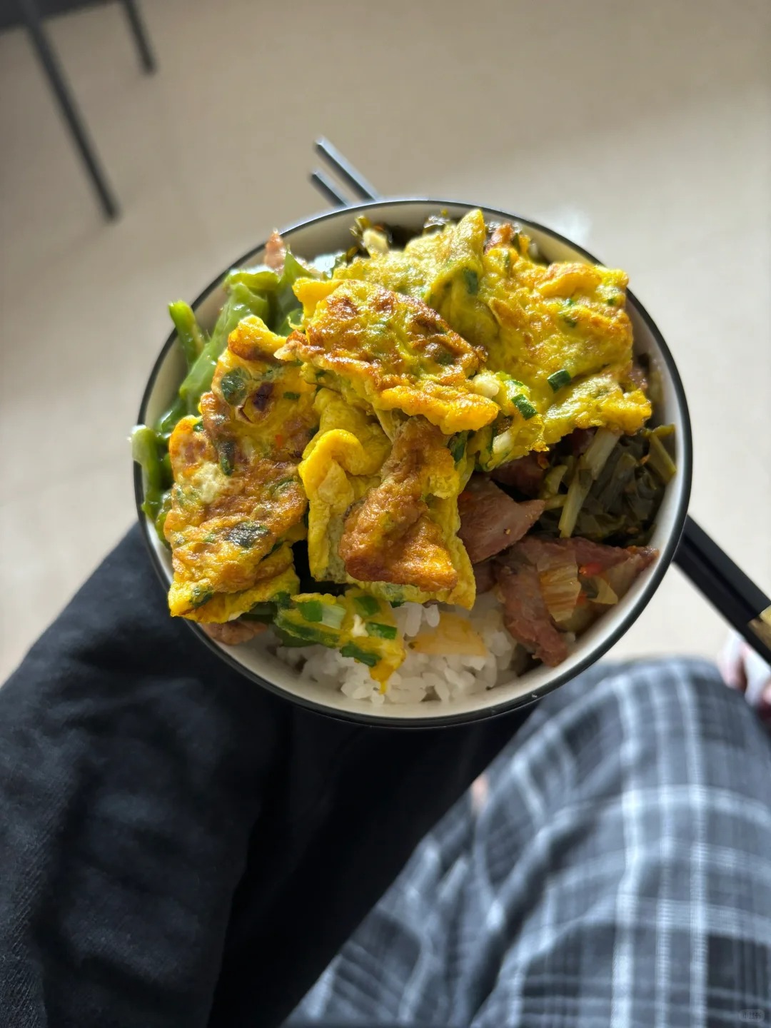 Tiêu dùng càng tiện, người ta càng quay về cách sống của bố mẹ - vì tiền không chịu nổi nữa- Ảnh 1.